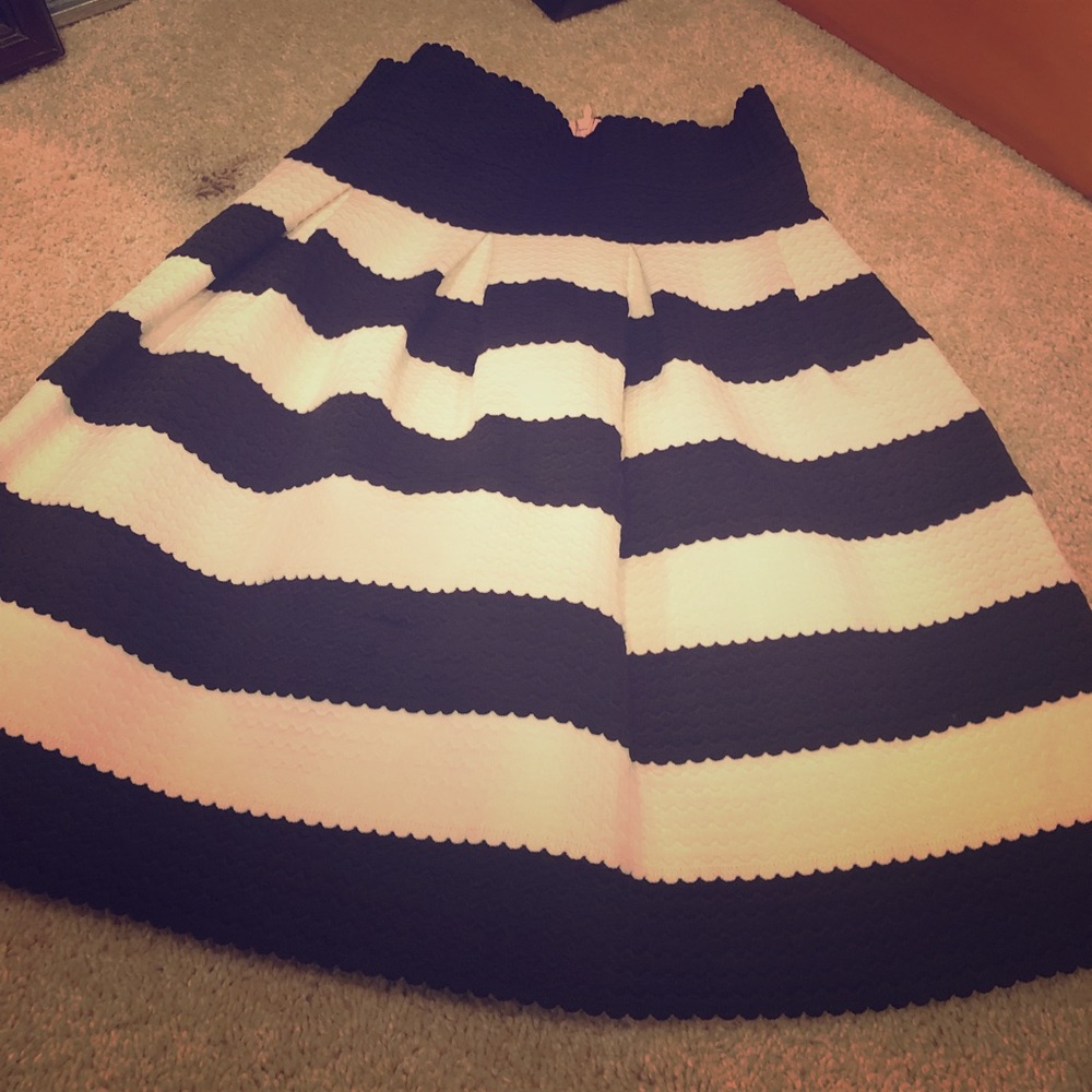 Flirty Girl from Savoy skirt! Excellent condition!